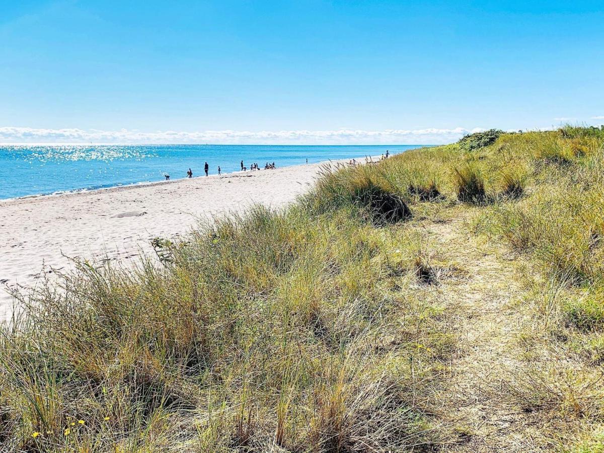 8 Person Holiday Home In Gedser Exteriör bild