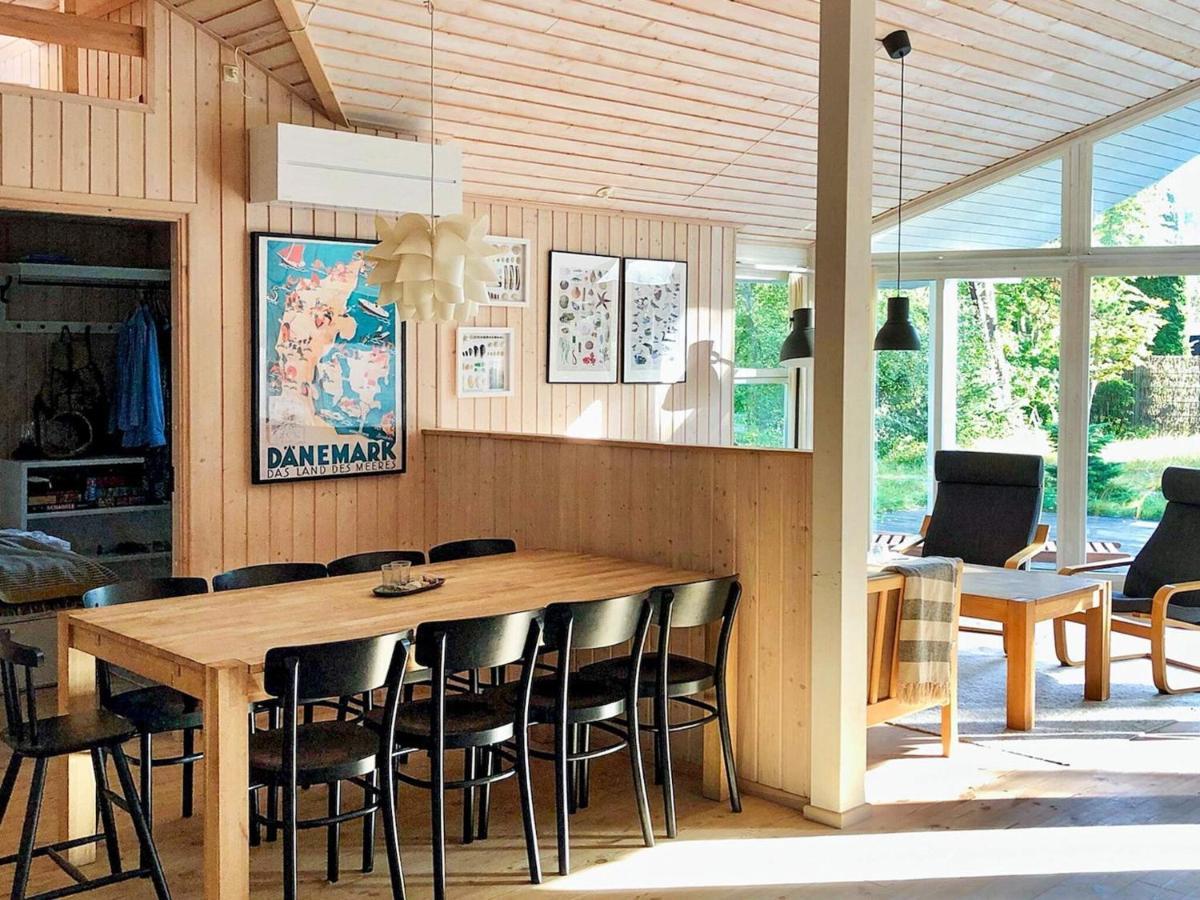 8 Person Holiday Home In Gedser Exteriör bild